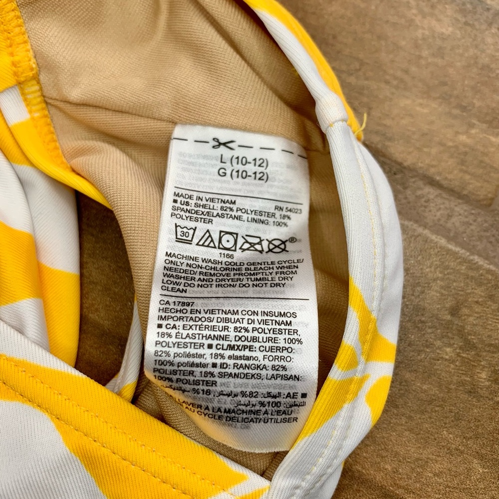 NWOT Old Navy Girls Swimsuit - Picture 6 of 6